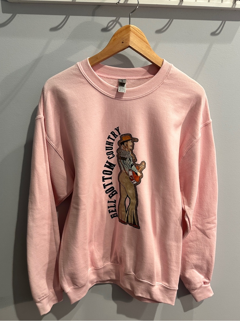 Light Pink Lainey Wilson Crewneck Sweatshirt
